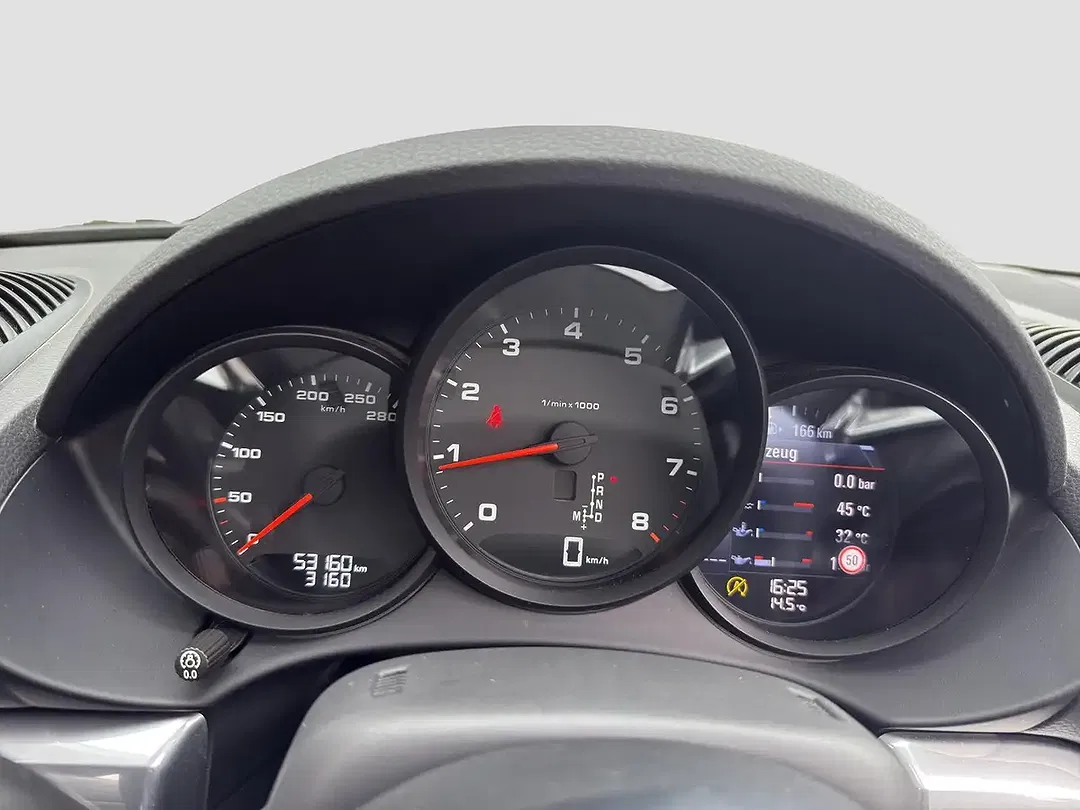 Porsche Boxster - Thumbnail 21
