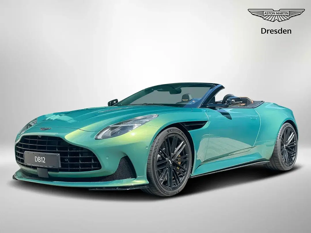 Aston Martin DB12 - Afbeelding 1
