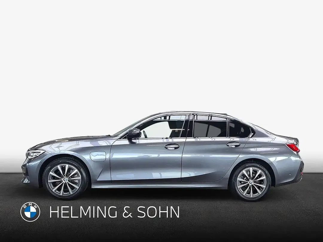 BMW 320 - Thumbnail 6