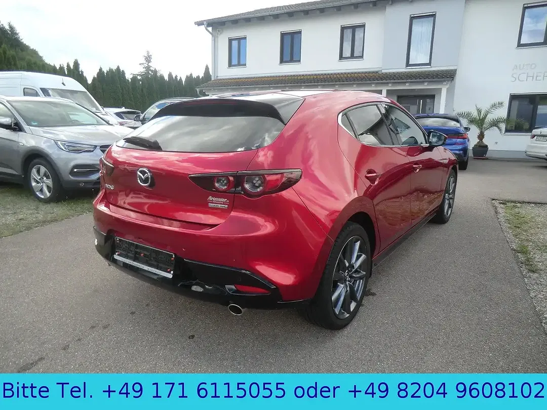 Mazda 3 - Thumbnail 2