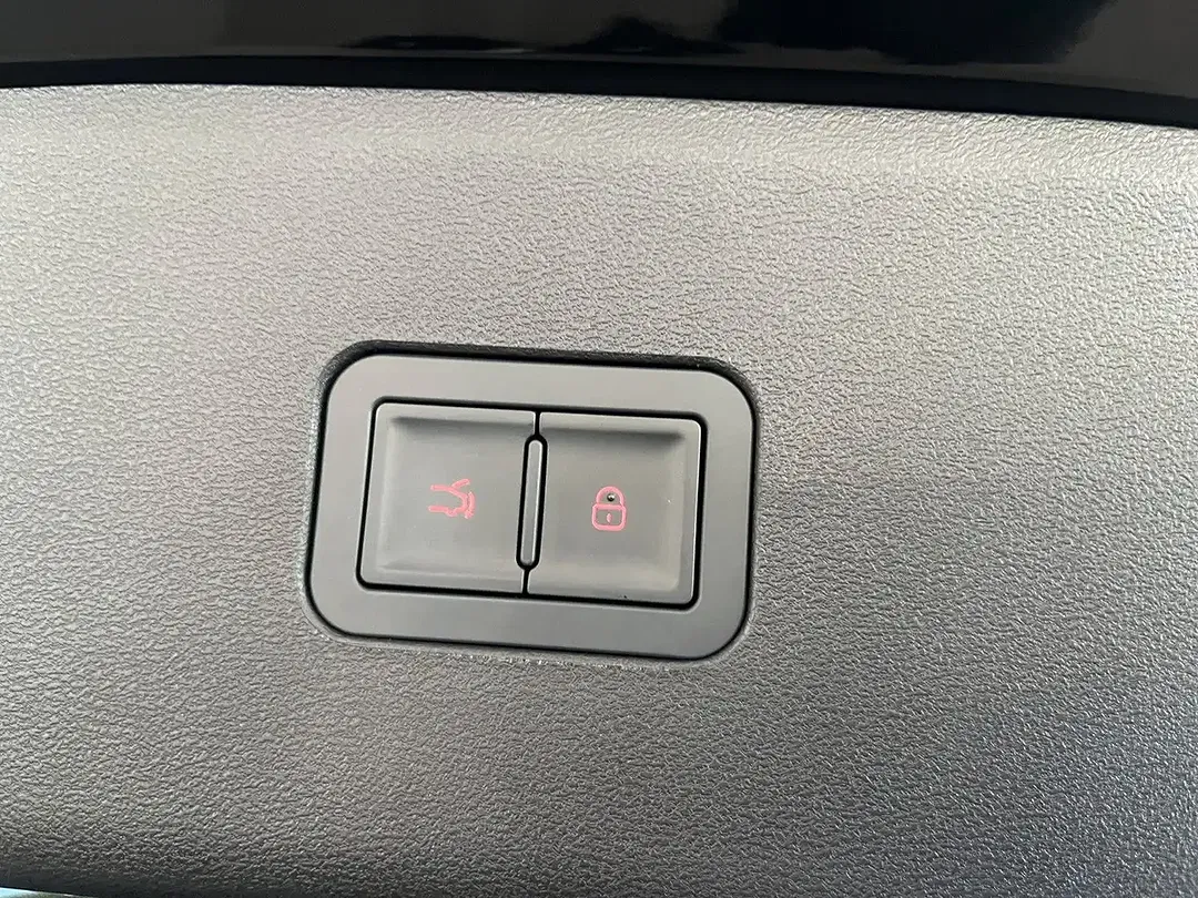 BYD Seal 6 - Thumbnail 12