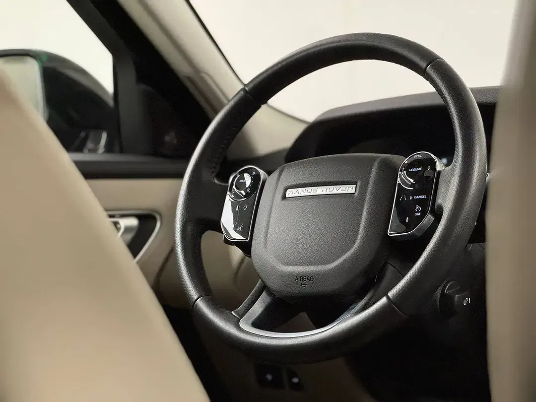 Land Rover Range Rover Velar - Thumbnail 11