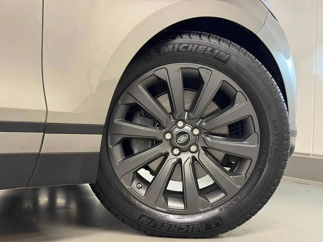 Land Rover Range Rover Velar - Thumbnail 7