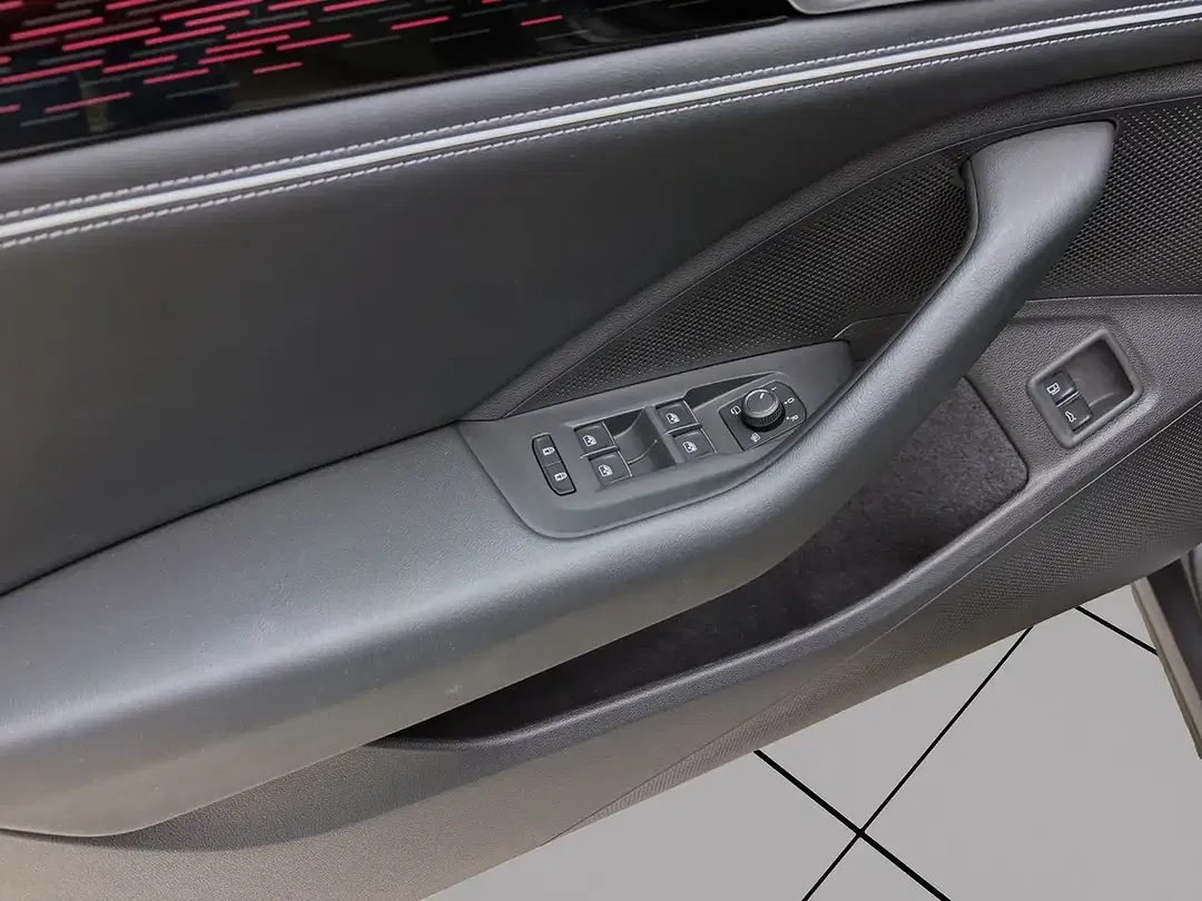 Volkswagen Passat Variant - Thumbnail 11