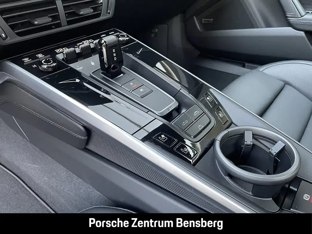 Porsche 911 - Thumbnail 14