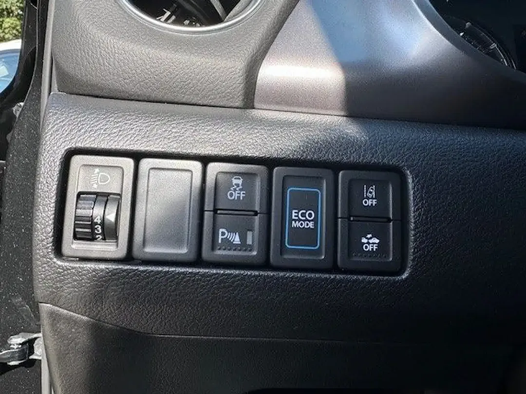 Suzuki Vitara - Thumbnail 12