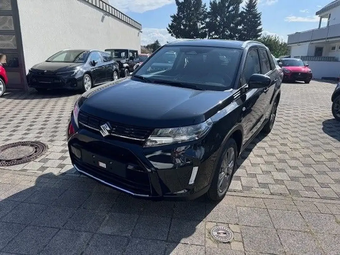 Suzuki Vitara - Thumbnail 3