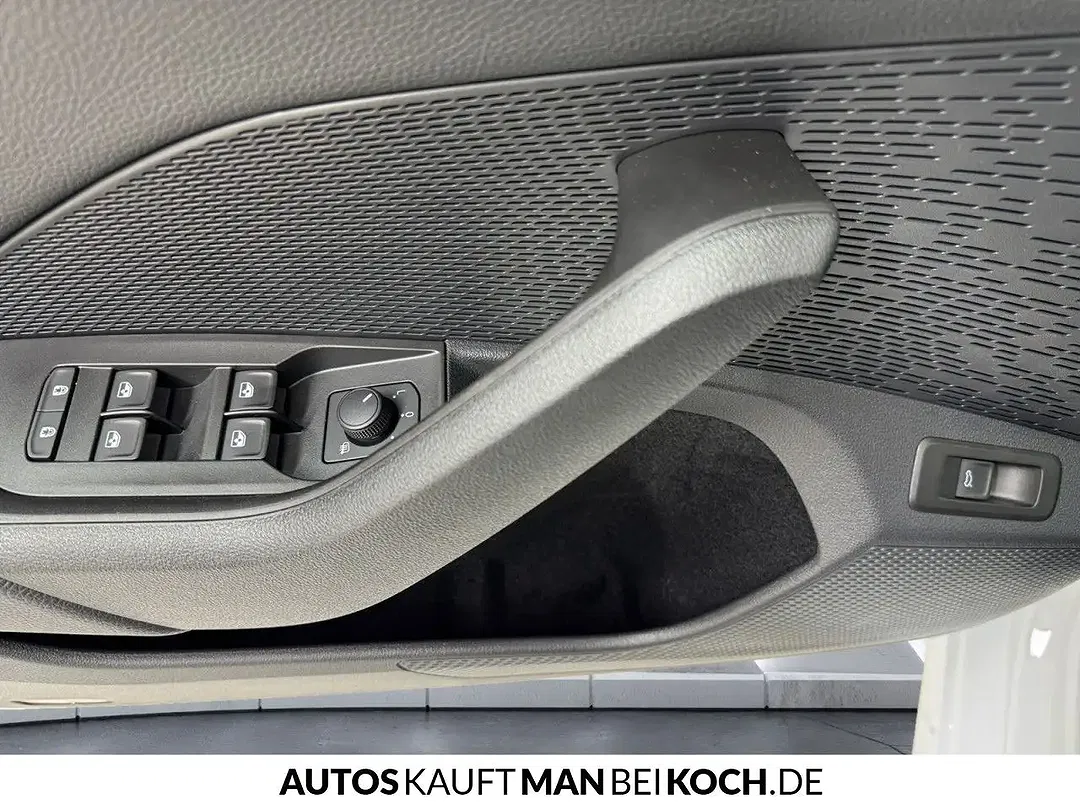 Skoda Octavia - Thumbnail 12
