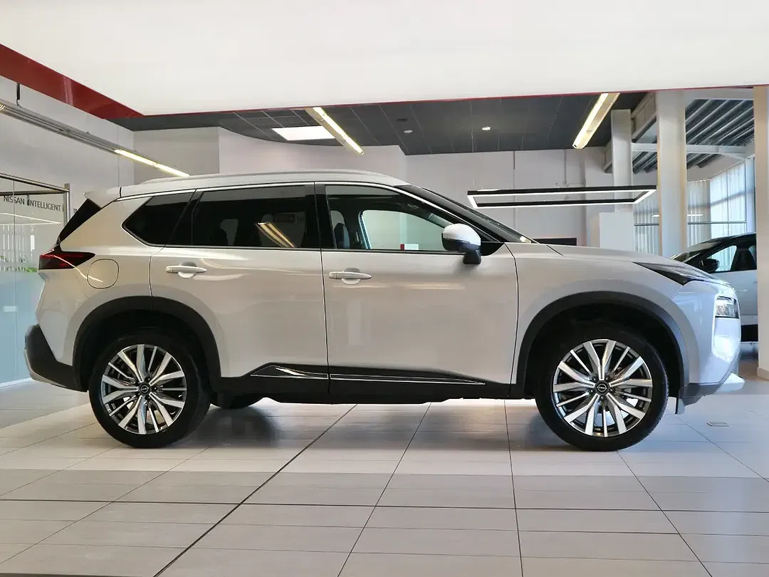 Nissan X-Trail - Thumbnail 9