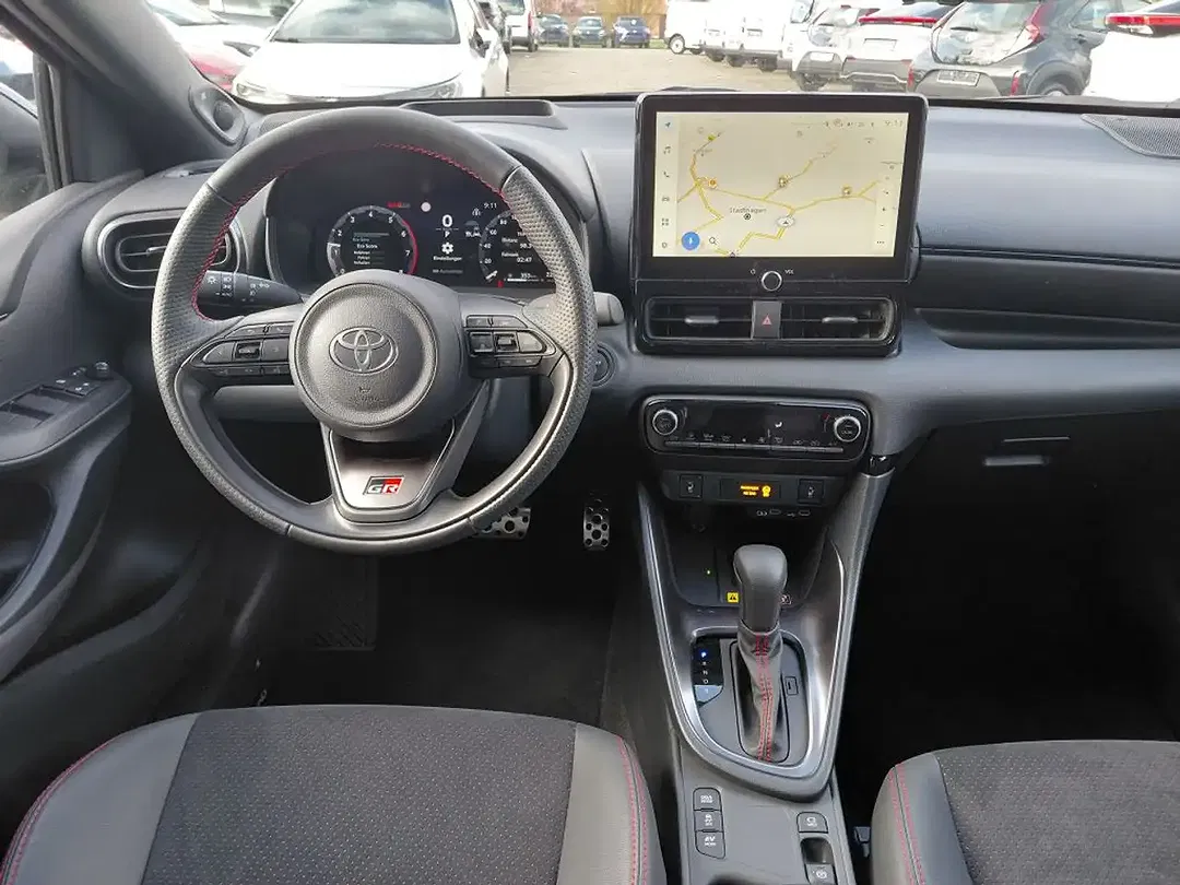 Toyota Yaris - Thumbnail 14
