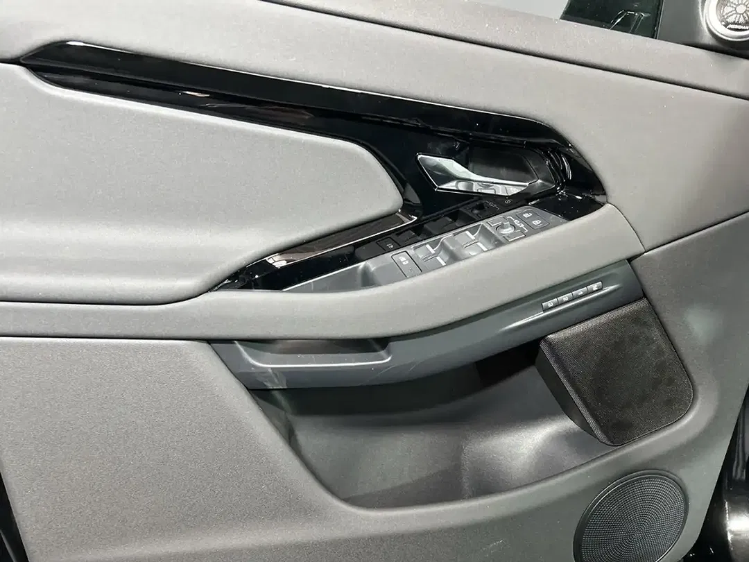 Land Rover Range Rover Evoque - Thumbnail 14