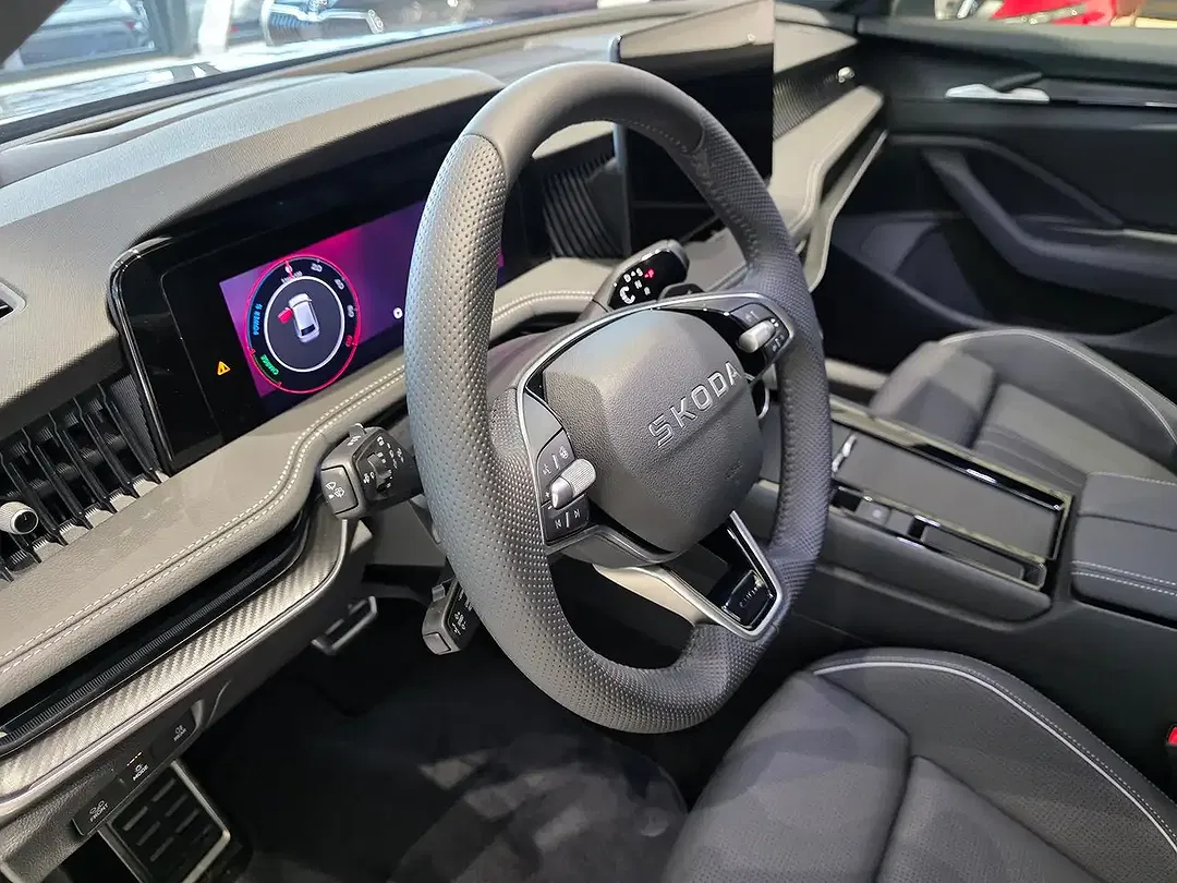 Skoda Superb - Thumbnail 7