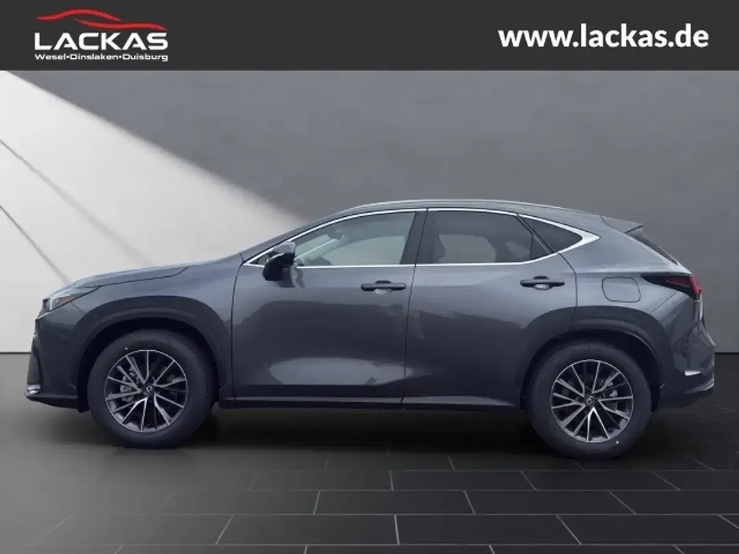 Lexus NX 350h - Thumbnail 2