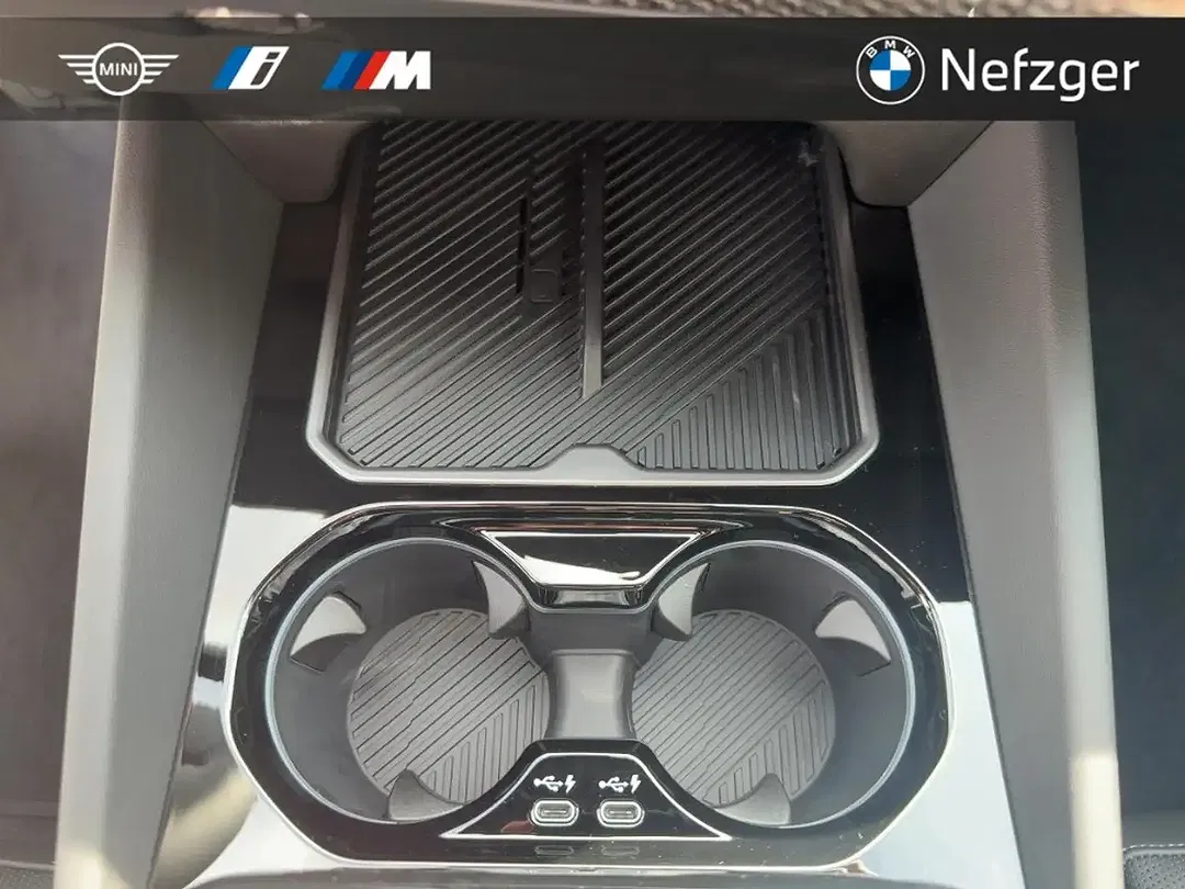 BMW M5 - Thumbnail 15