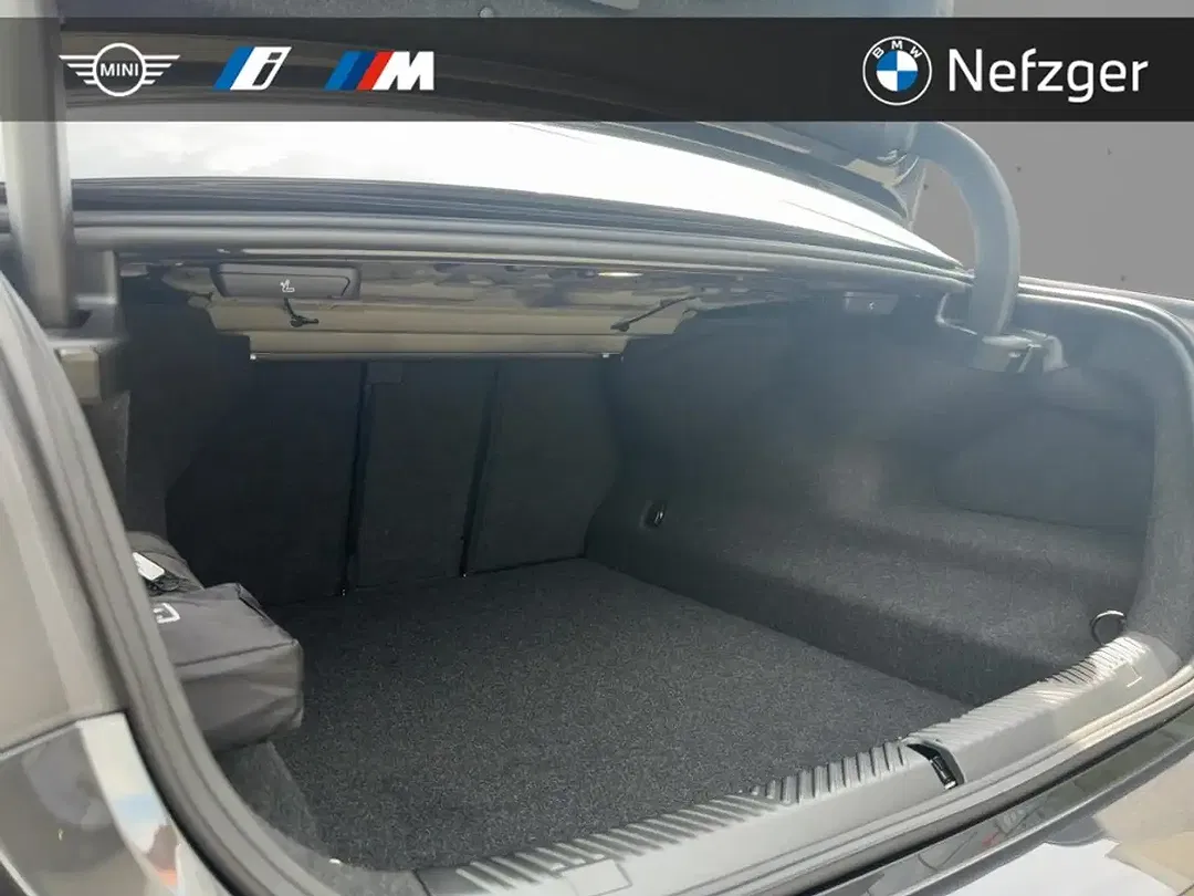 BMW M5 - Thumbnail 6