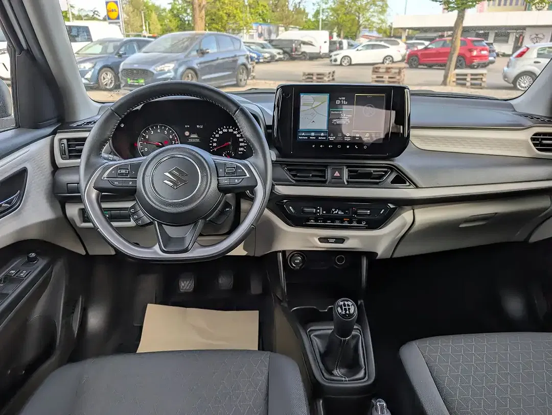 Suzuki Swift - Thumbnail 7