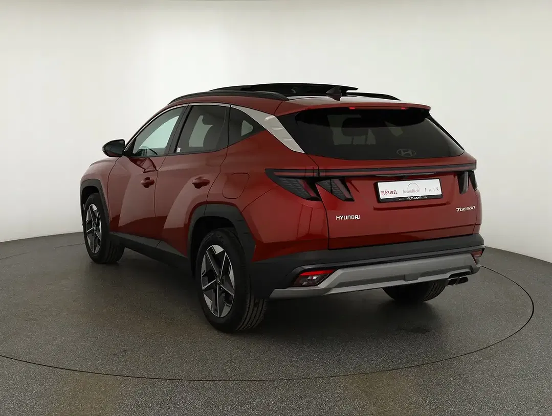 Hyundai TUCSON - Thumbnail 2