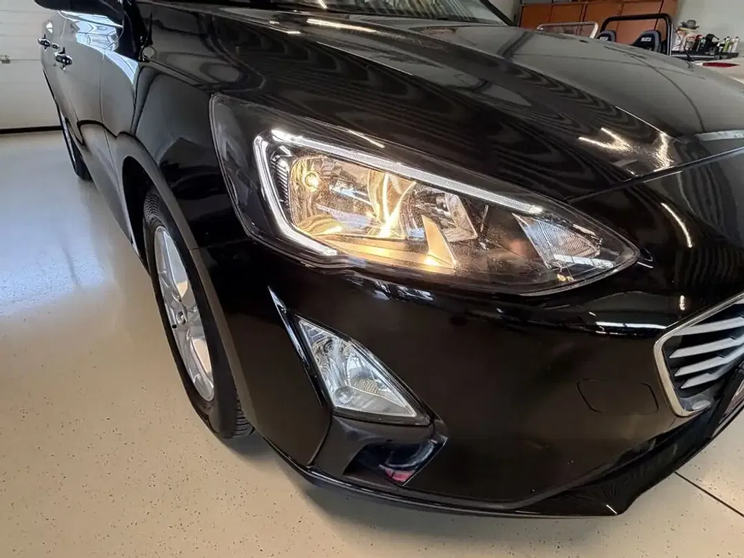 Ford Focus - Thumbnail 5