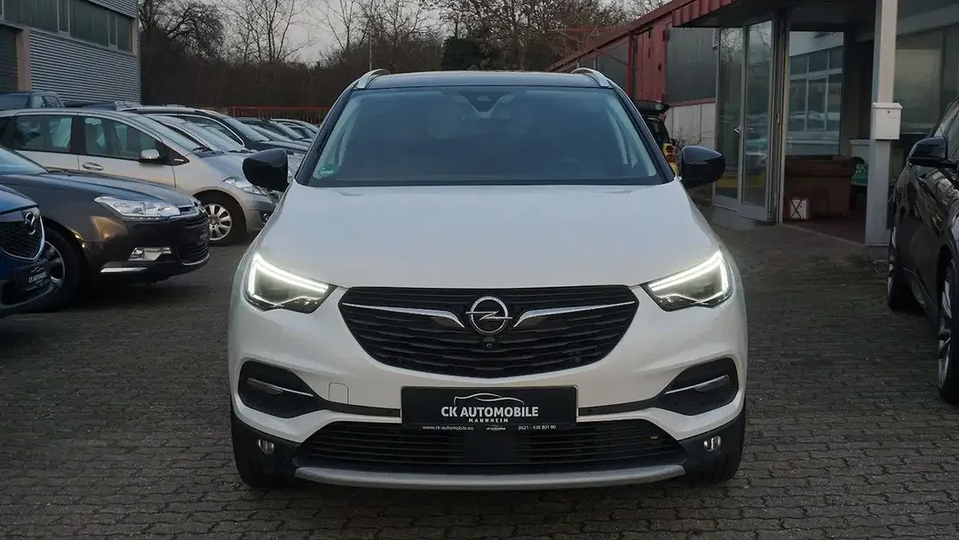 Opel Grandland X - Thumbnail 1
