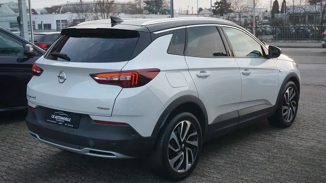 Opel Grandland X - Thumbnail 4