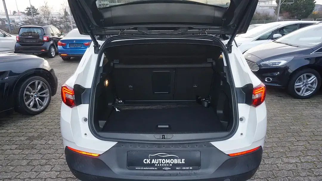 Opel Grandland X - Thumbnail 6