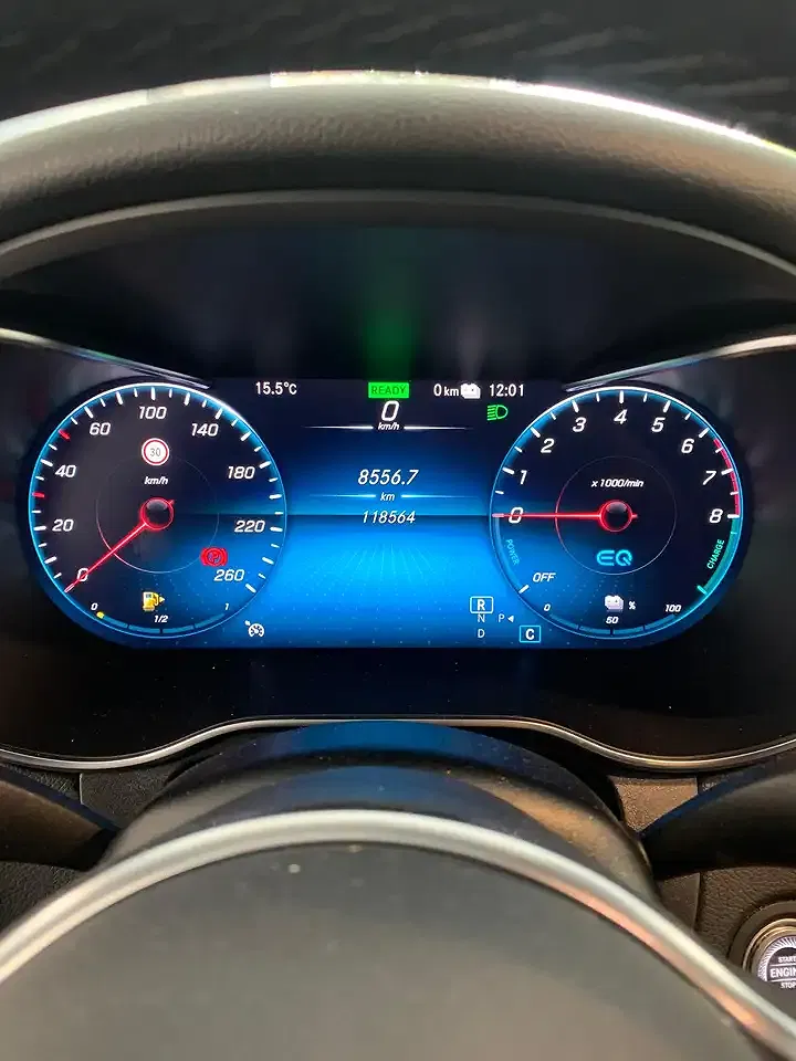 Mercedes-Benz GLC 300 - Thumbnail 8
