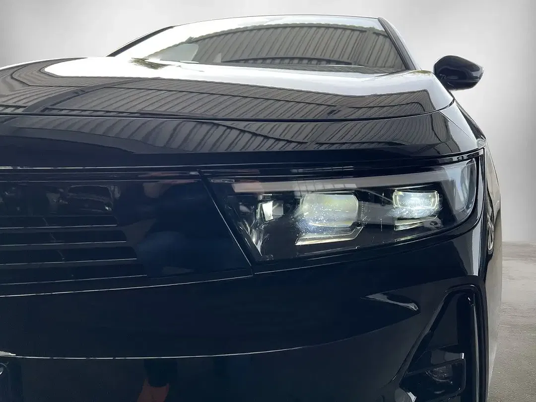 Opel Astra - Thumbnail 10