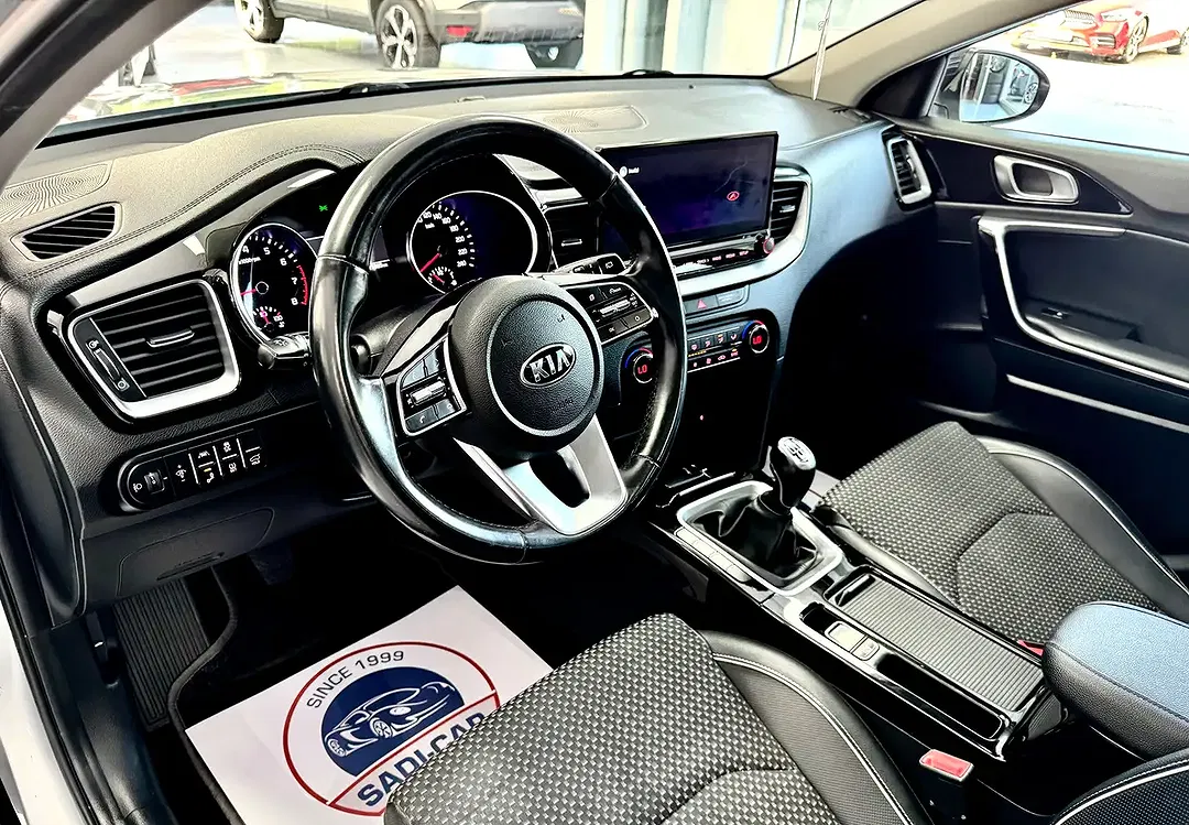 Kia XCeed - Thumbnail 8