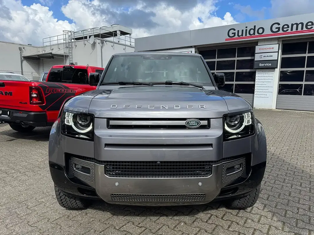 Land Rover Defender - Thumbnail 13