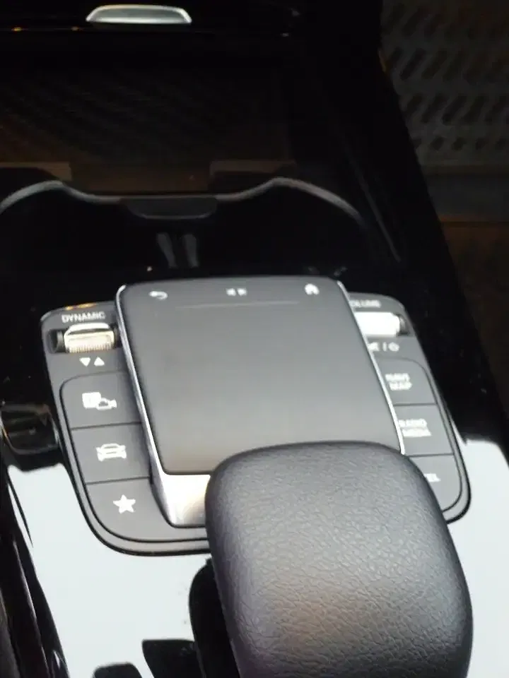 Mercedes-Benz A 250 - Thumbnail 10