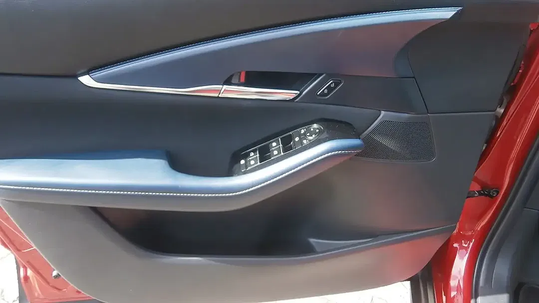 Mazda CX-30 - Thumbnail 15