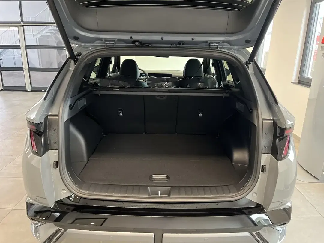 Hyundai TUCSON - Thumbnail 6