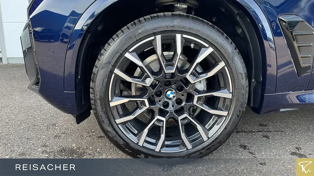BMW X5 - Thumbnail 3