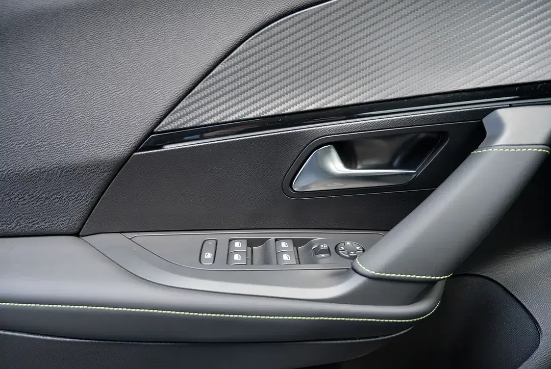 Peugeot 2008 - Thumbnail 12