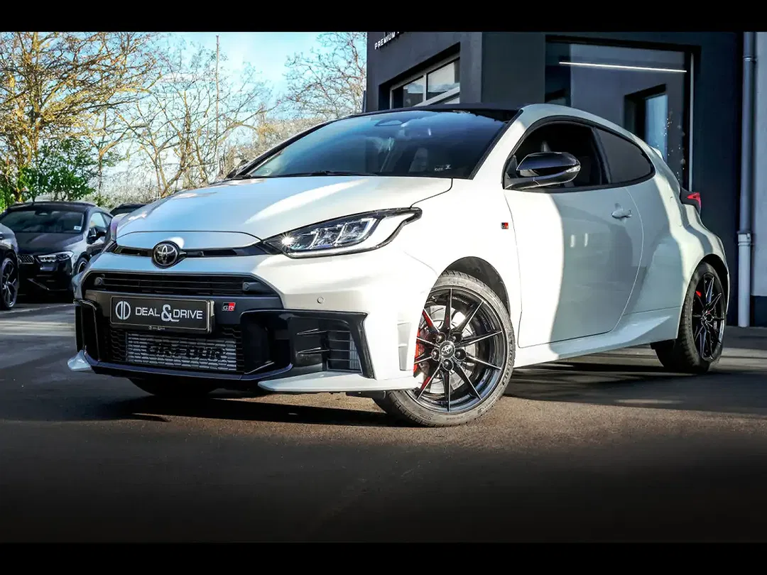 Toyota Yaris - Thumbnail 1