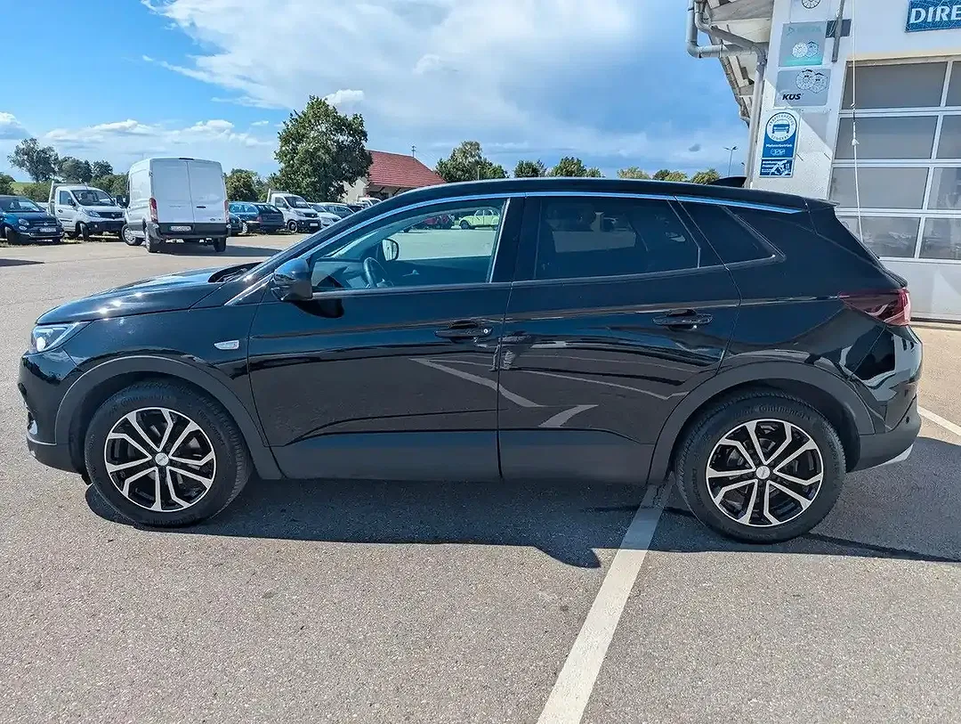 Opel Grandland X - Thumbnail 2
