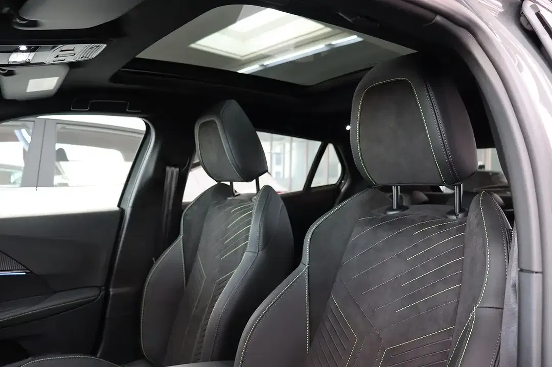 Peugeot 2008 - Thumbnail 11