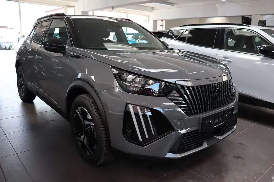Peugeot 2008 - Thumbnail 3