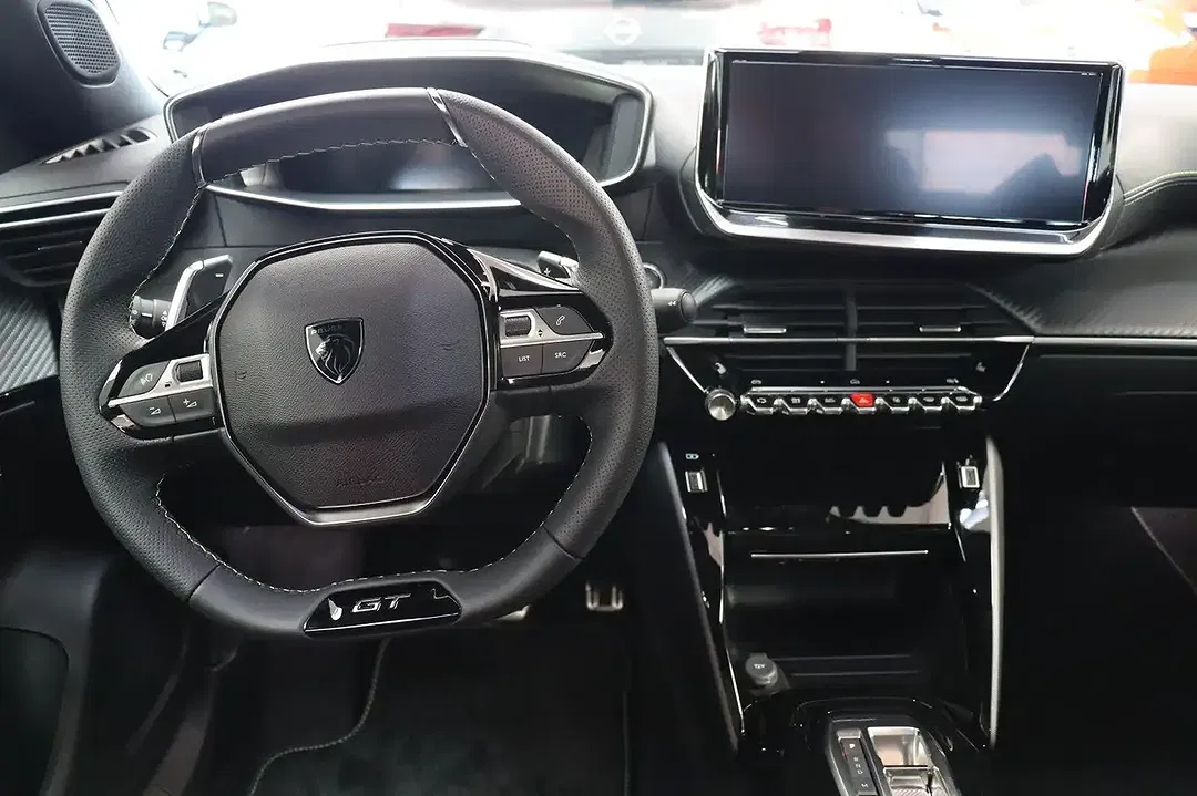 Peugeot 2008 - Thumbnail 8
