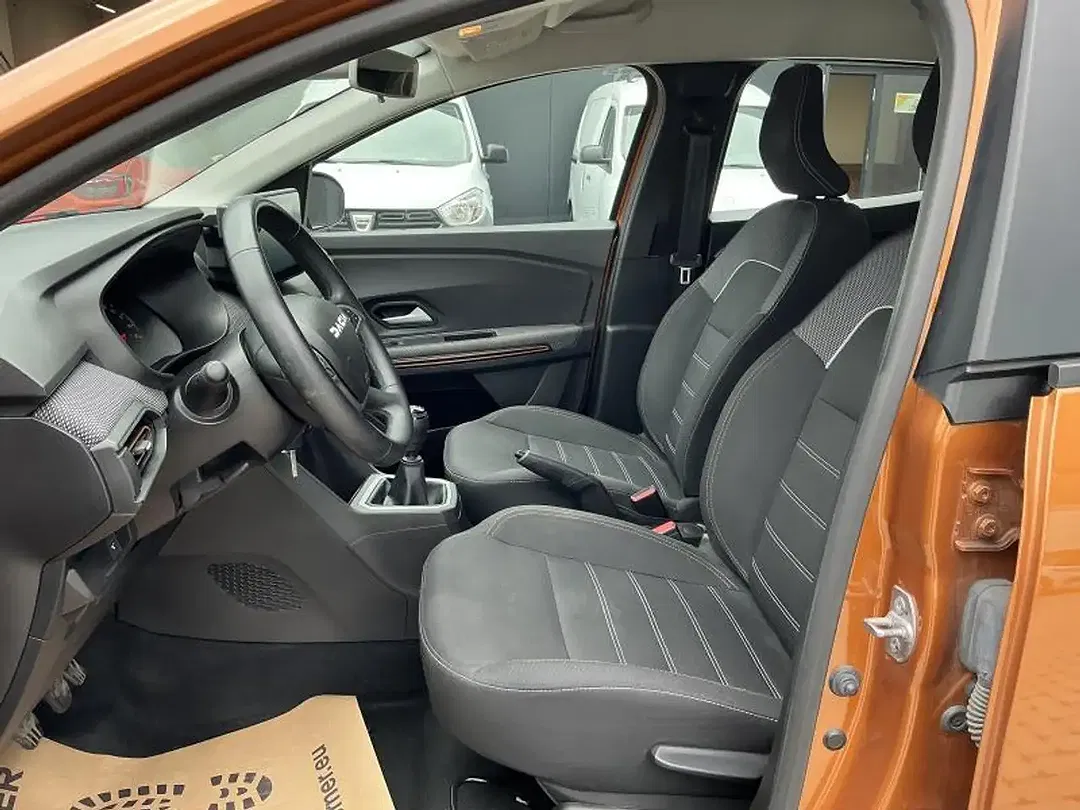 Dacia Sandero - Thumbnail 11