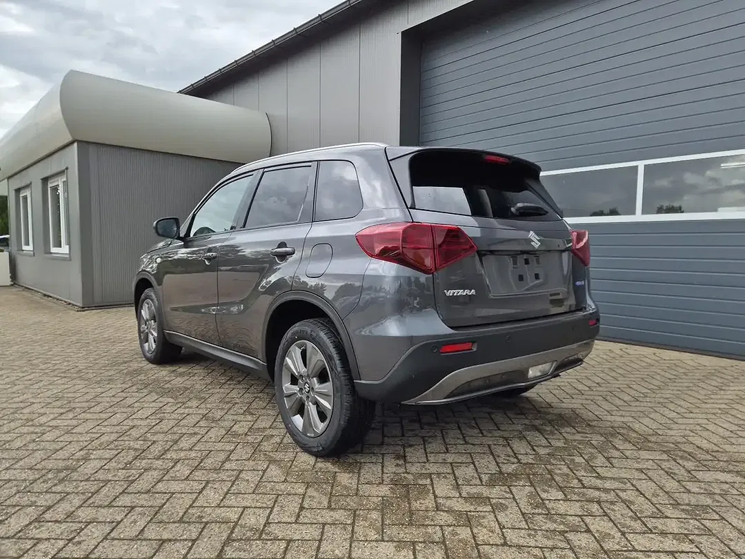 Suzuki Vitara - Thumbnail 3