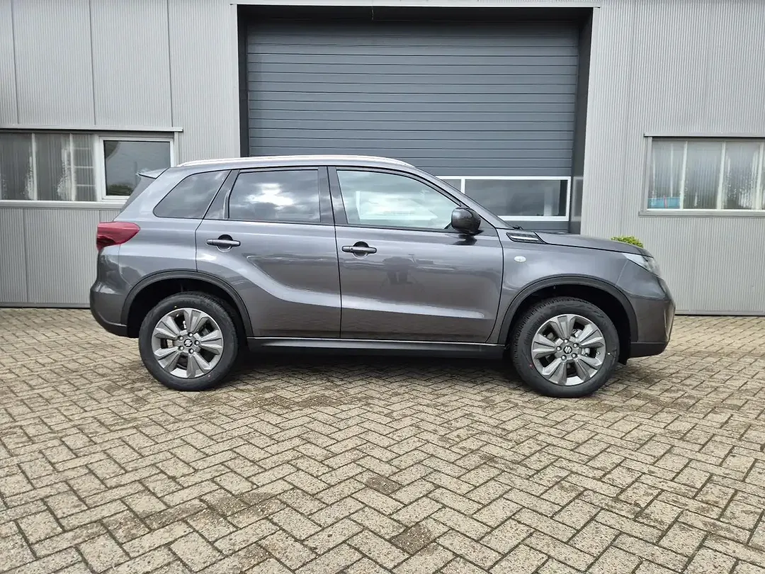 Suzuki Vitara - Thumbnail 6
