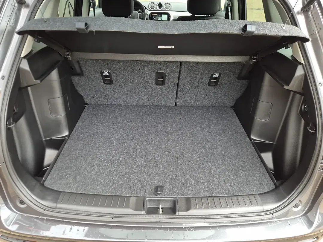 Suzuki Vitara - Thumbnail 9