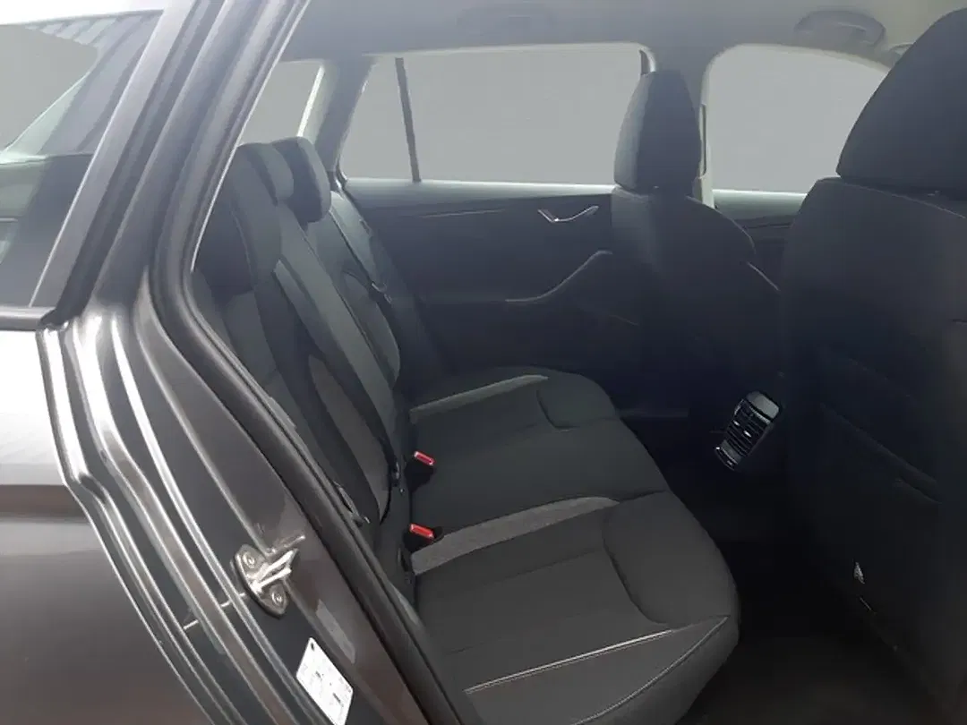 Skoda Kamiq - Thumbnail 8