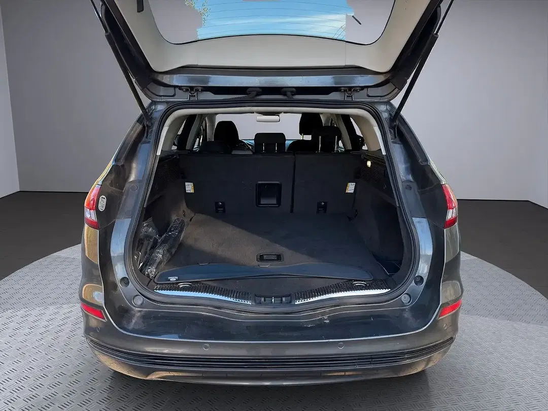 Ford Mondeo - Thumbnail 11