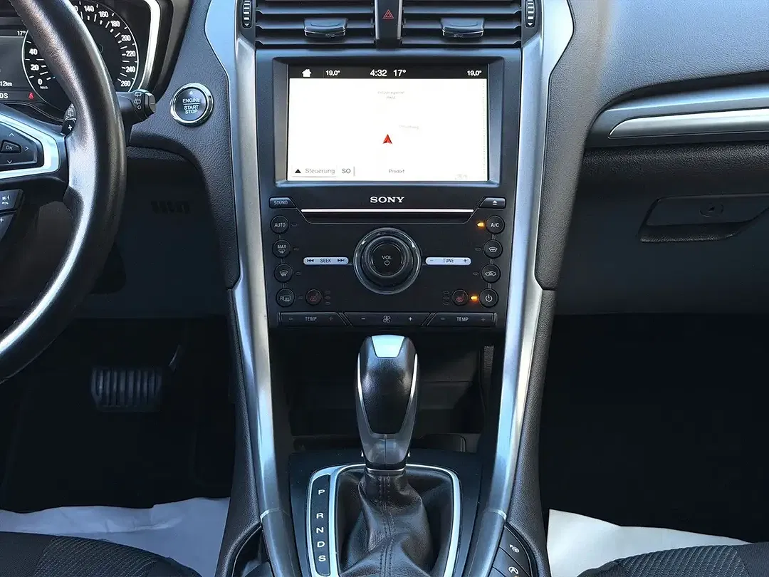 Ford Mondeo - Thumbnail 15