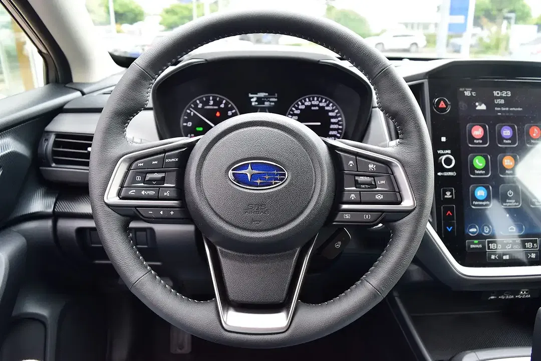 Subaru Crosstrek - Thumbnail 13