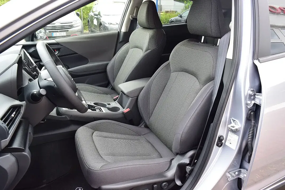 Subaru Crosstrek - Thumbnail 8