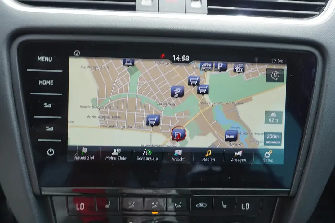 Skoda Octavia - Thumbnail 19