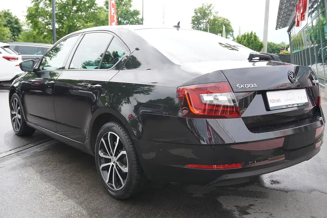 Skoda Octavia - Thumbnail 6